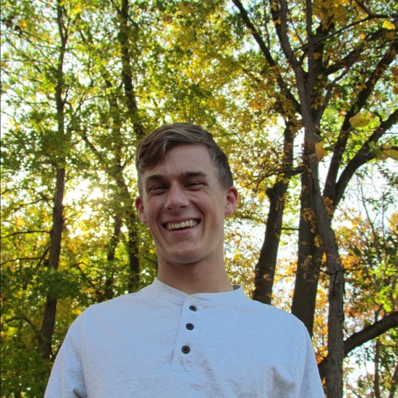 Meet your Posher, Jonathan - Picture 1 of 1